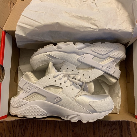 huaraches run small